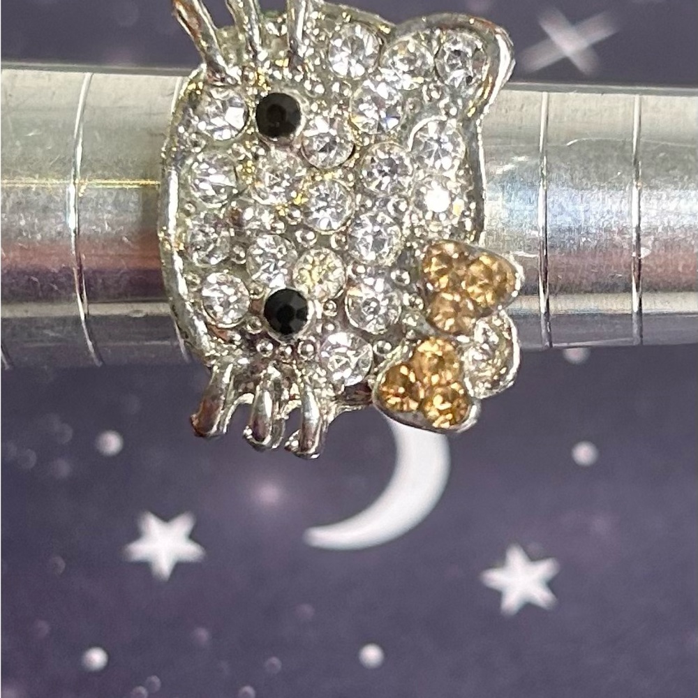 Hello Kitty Adjustable Size Ring - Picture 7 of 8